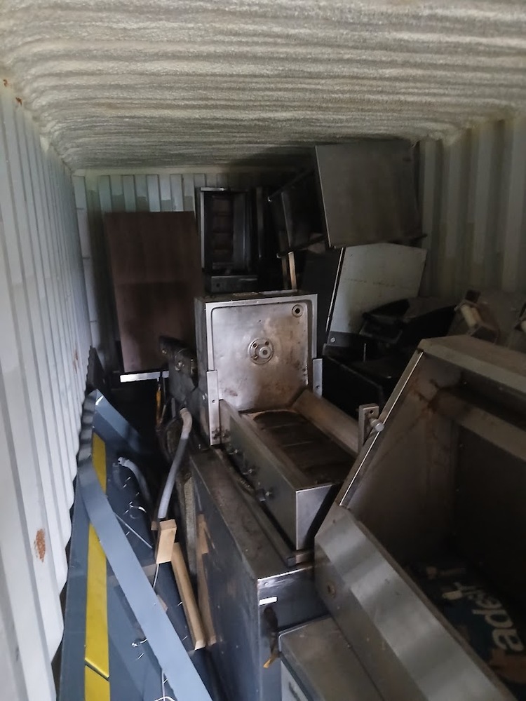 Shrewsbury Battlefield Storage Unit auction IB-8164