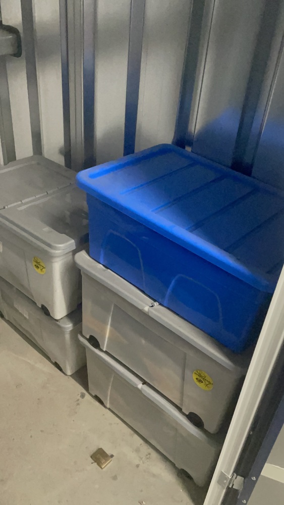 Battersea Self storage unit auction IB-2771