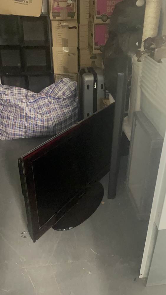 Battersea Storage Unit auction IB-7222 12