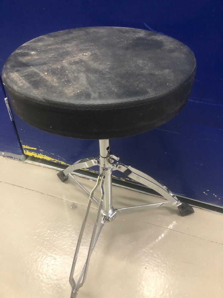 Stoke Newington Storage Facility auction IB-5412