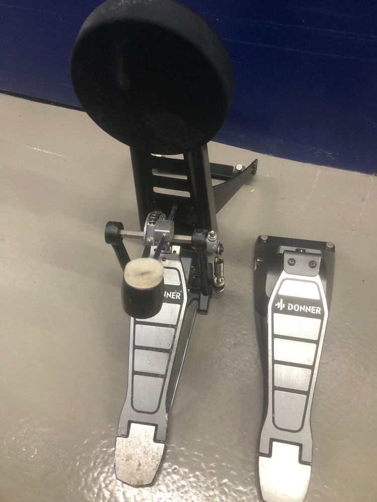Stoke Newington Storage Facility auction IB-5412 11