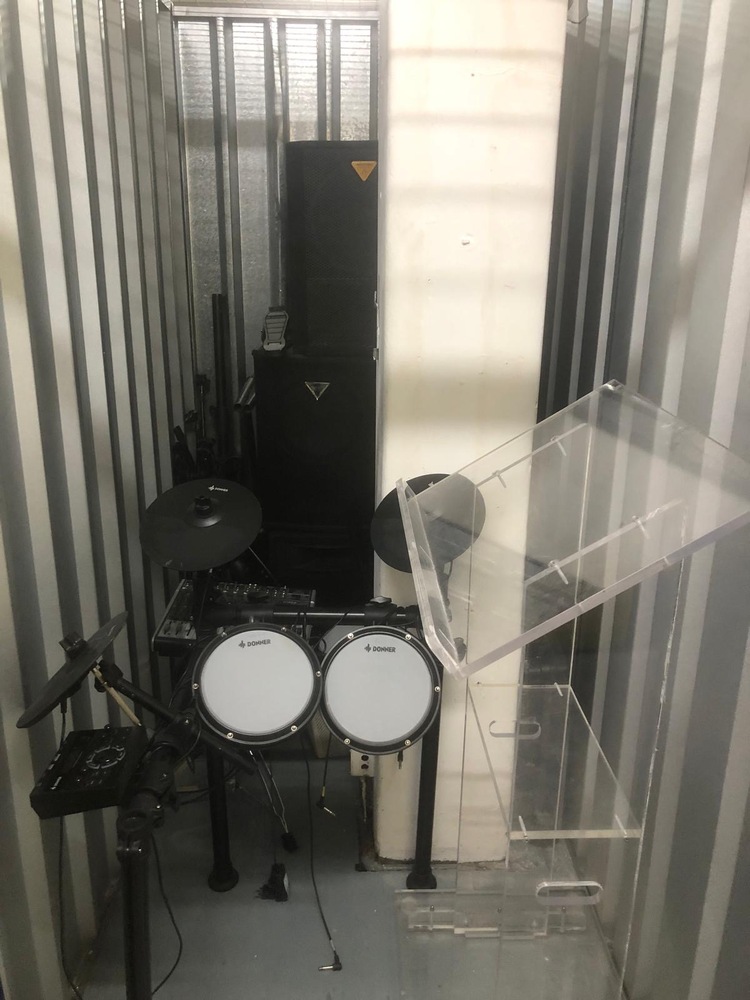 Stoke Newington Self storage unit auction IB-5412 13