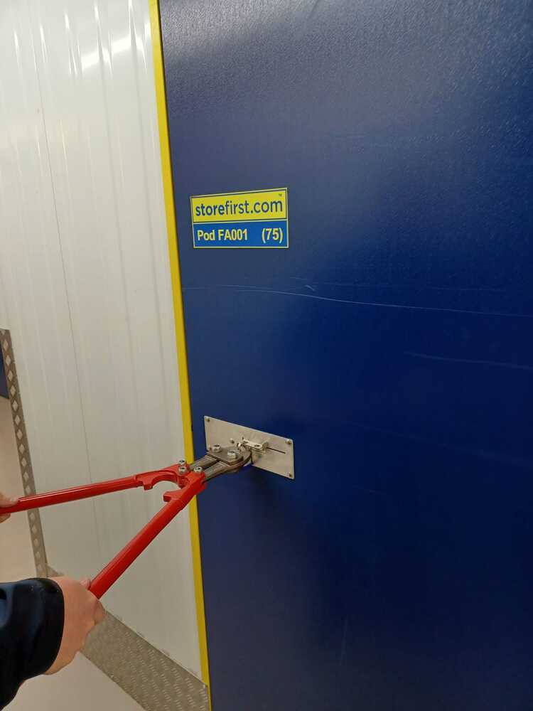 LIVERPOOL Storage Facility auction IB-5656