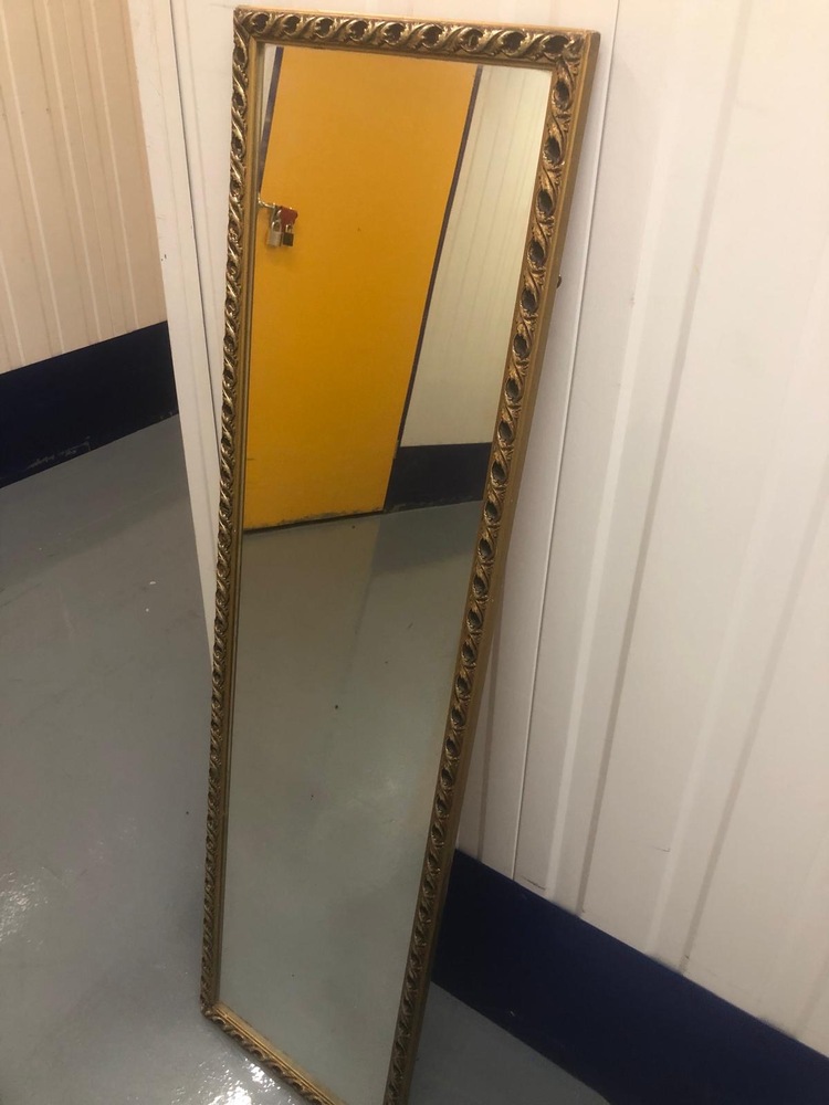 Hanworth Self storage auction IB-2646