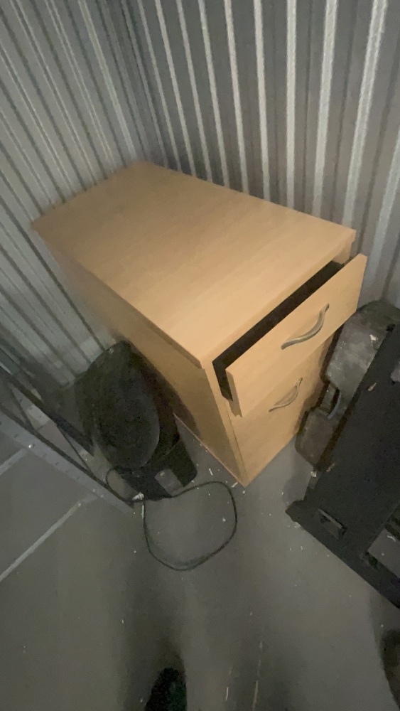 Bracknell storage facility unit auction IB-9119