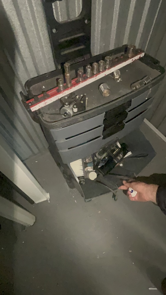 Bracknell Self storage unit auction IB-9119 13