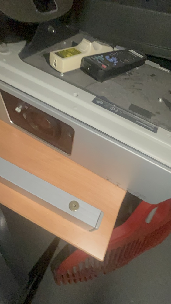 Bracknell Storage Unit auction IB-9119 22
