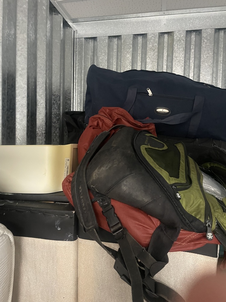 Charlton Storage auction IB-6292