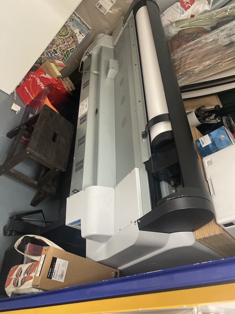 Charlton Storage Unit auction IB-7117 12