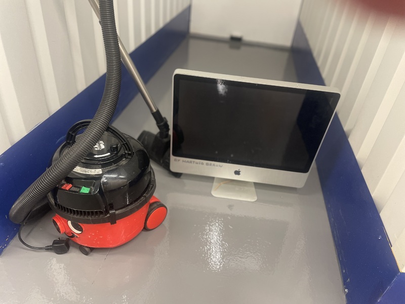 Charlton Storage auction IB-7117 20