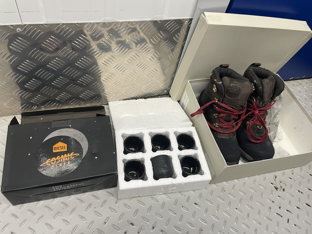 Bow Storage Unit auction IB-1146 12