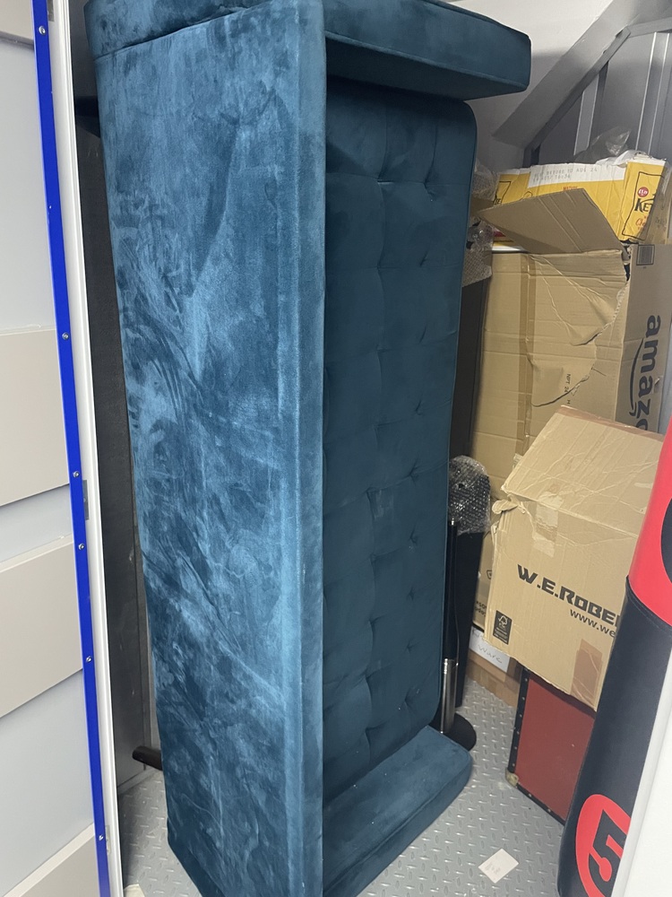 Bow Self storage auction IB-5721