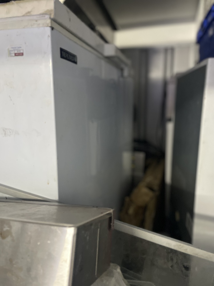 Bow Self storage auction IB-7203