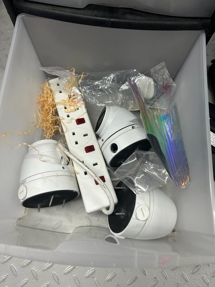 Bow Storage Unit auction IB-8537 12