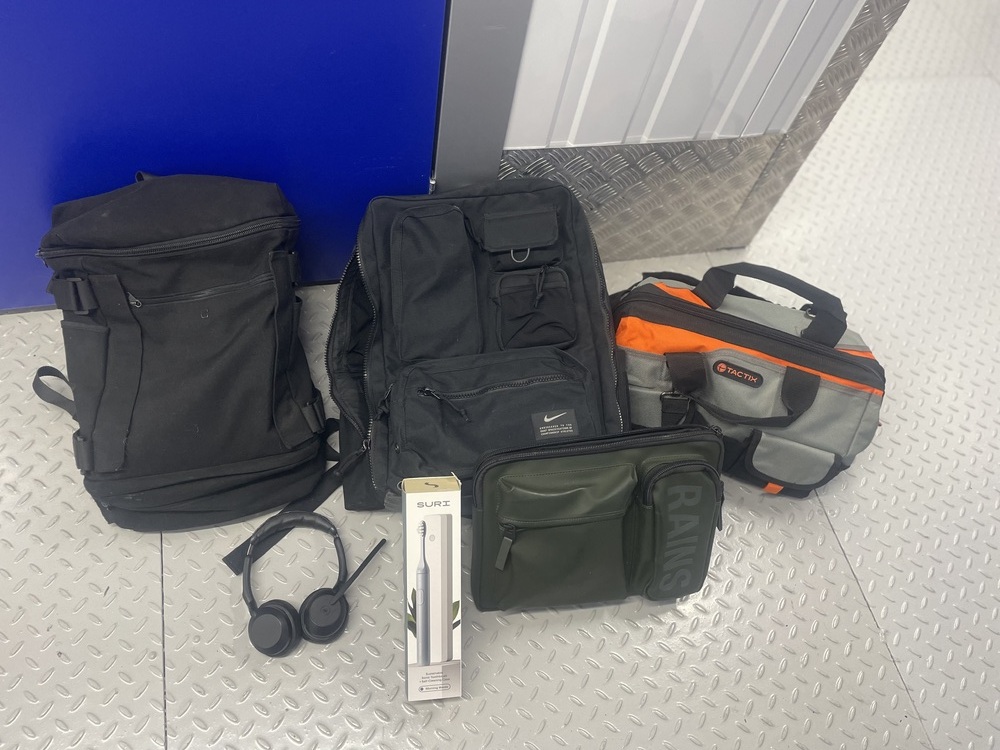 Bow storage facility unit auction IB-7071
