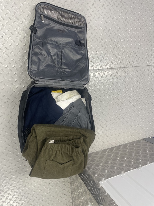 Bow Self storage unit auction IB-7071 13