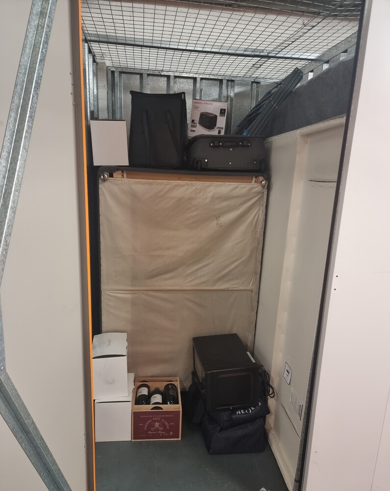 iBidOnStorage.co.uk LoknStore Auction 16624600389599