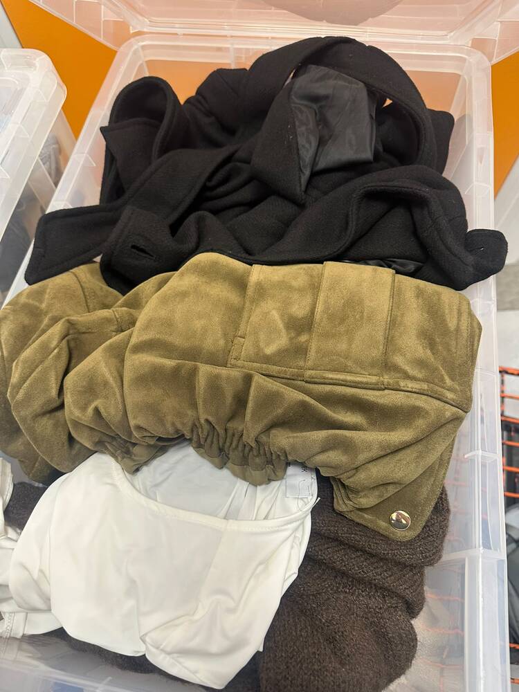 Orange Box - Derby Self storage unit auction IB-6068 23