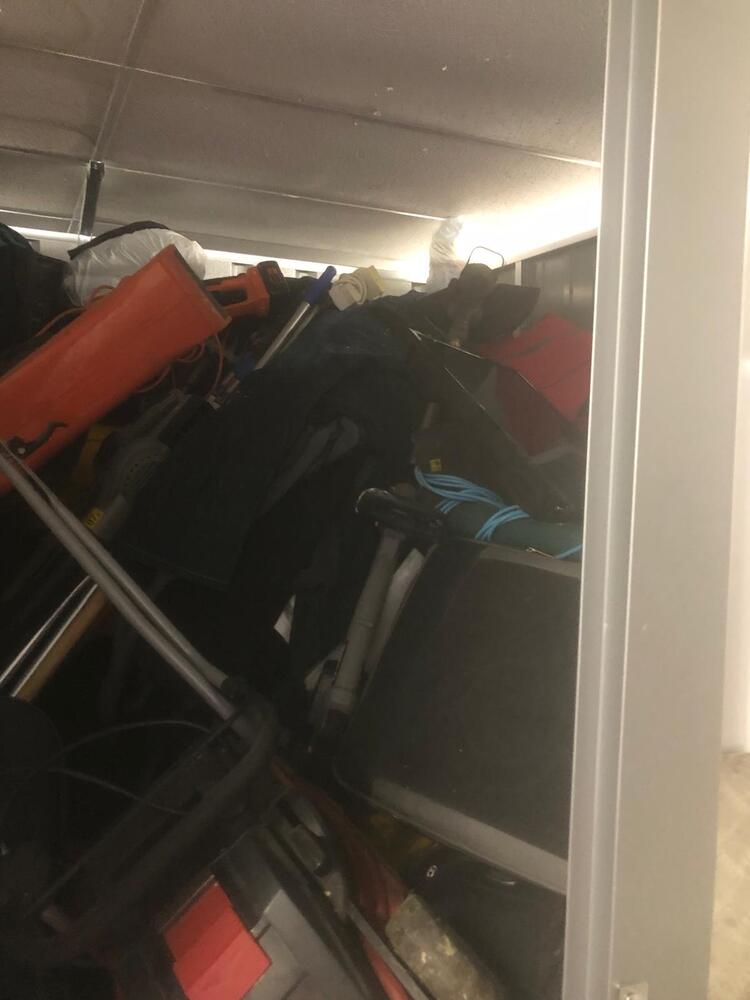 Orpington Self storage unit auction IB-4299