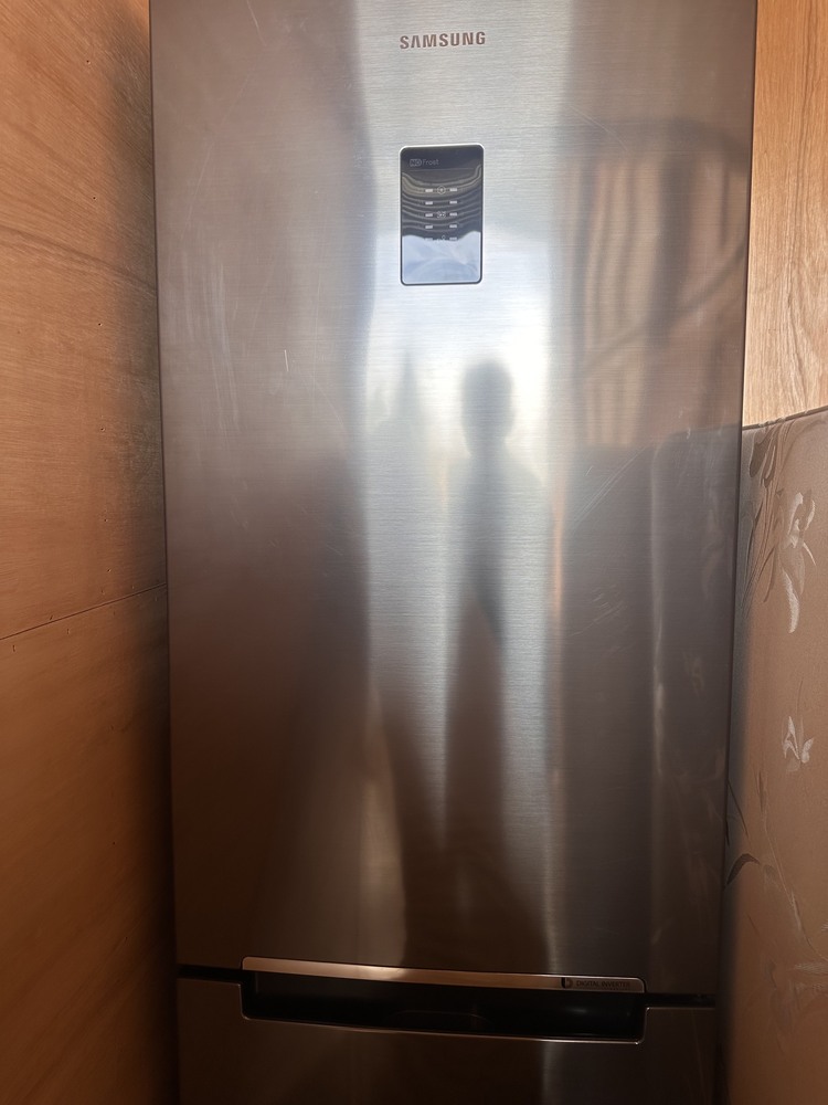 Swift Storage Self storage facility auction IB-1077