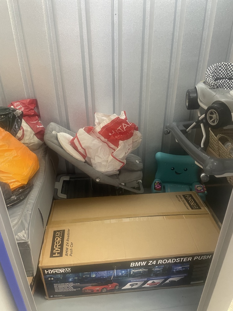 Slough Storage Unit auction IB-3512