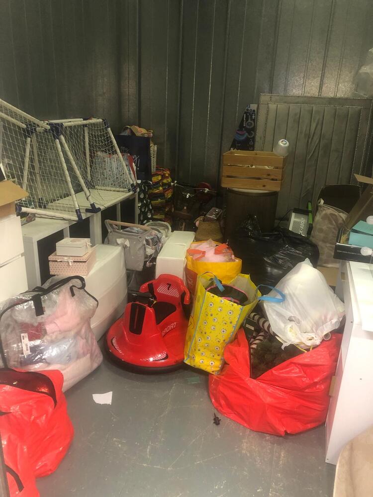 Orpington Self storage unit auction IB-5064