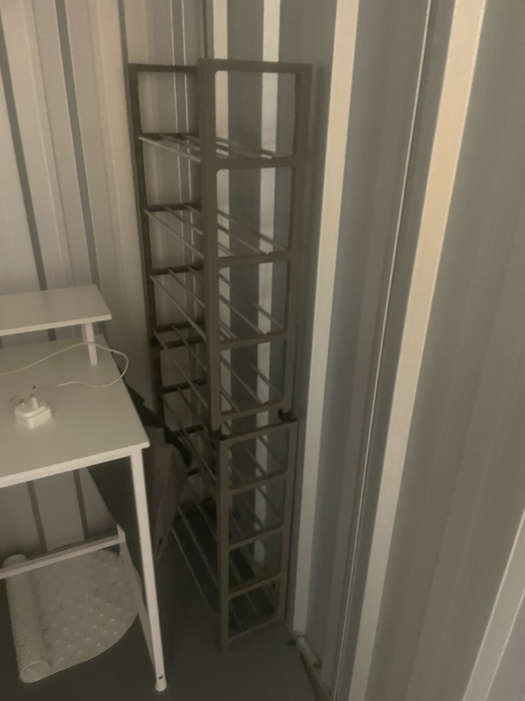 Feltham Self storage unit auction IB-4540 13