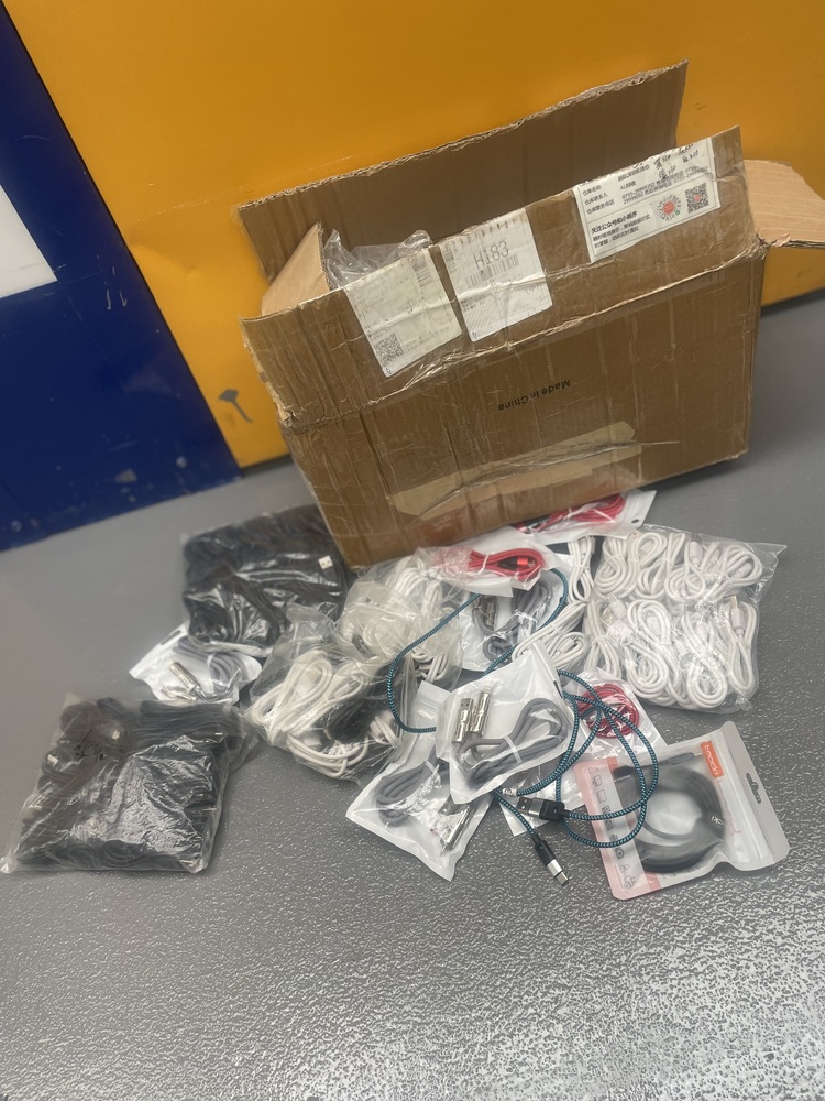 Chingford Self storage unit auction IB-6789 13