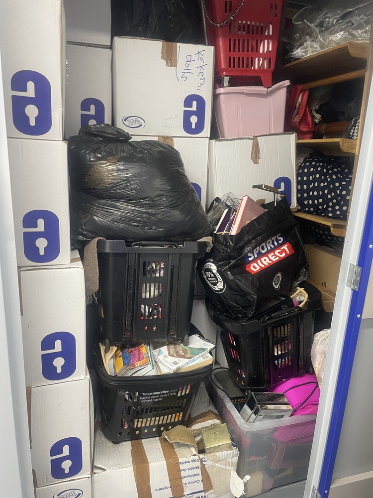 New Southgate (Bounds Green) Self storage auction IB-7885