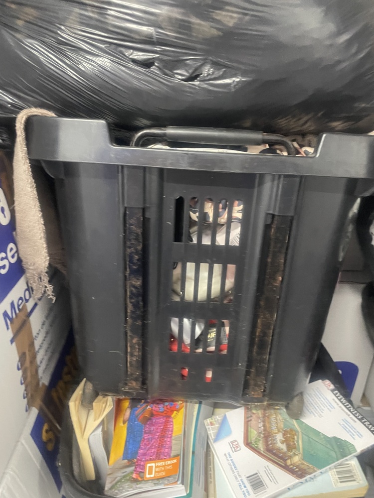 New Southgate (Bounds Green) Storage Unit auction IB-7885 12