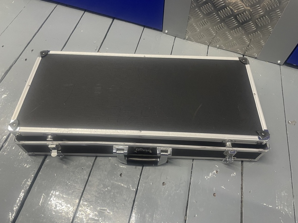 Holloway Rd Storage Unit auction IB-7584 12