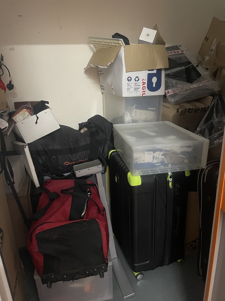 Battersea Park Storage auction IB-8087