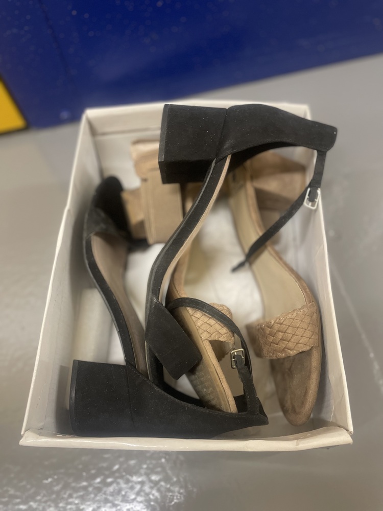 Crystal Palace Storage auction IB-3627 20