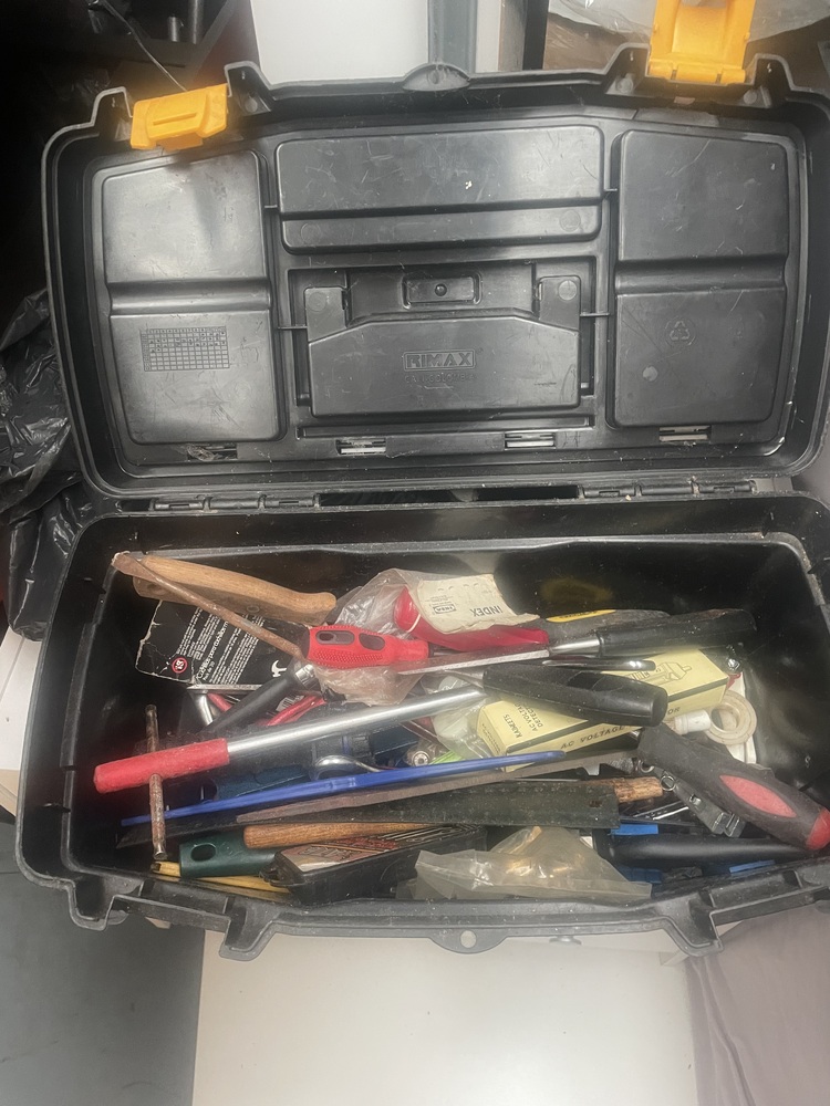 Crystal Palace Storage Unit auction IB-4259 12