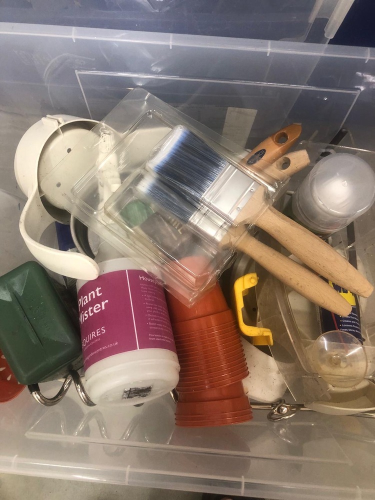 Guildford Self storage unit auction IB-5159 23