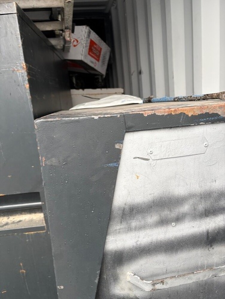 Aylesbury Self storage auction IB-6220