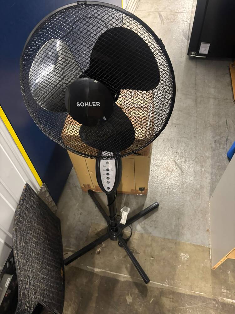 RUSHDEN Storage Unit auction IB-5902 32