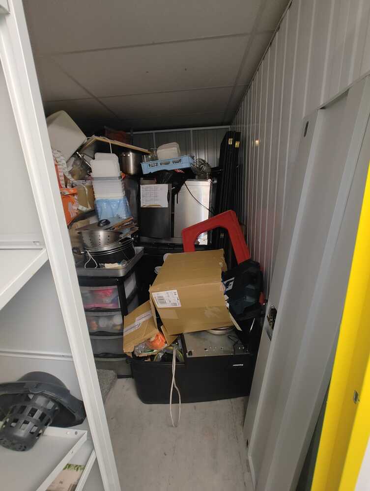 BLACKBURN Storage auction IB-4026