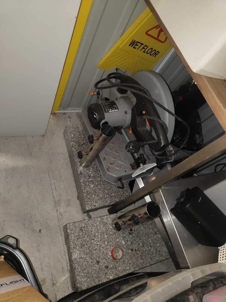 BLACKBURN Storage auction IB-4026 10