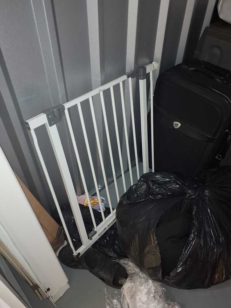 Stoke On Trent Storage Unit auction IB-9558