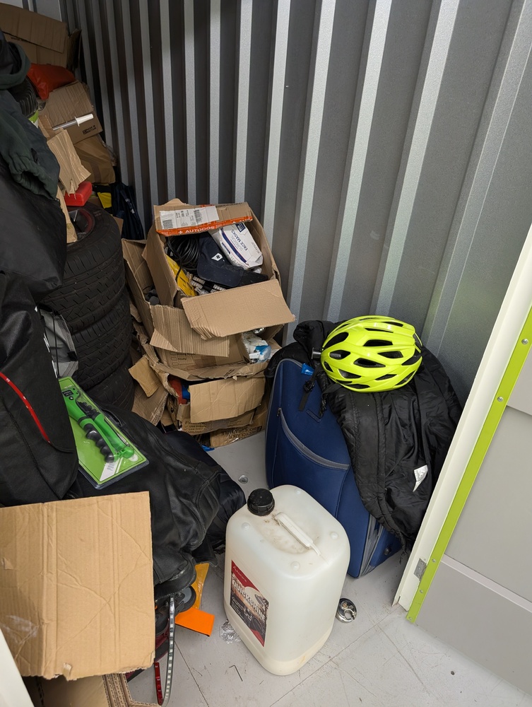 StorageMart Newhaven Storage Unit auction IB-9284