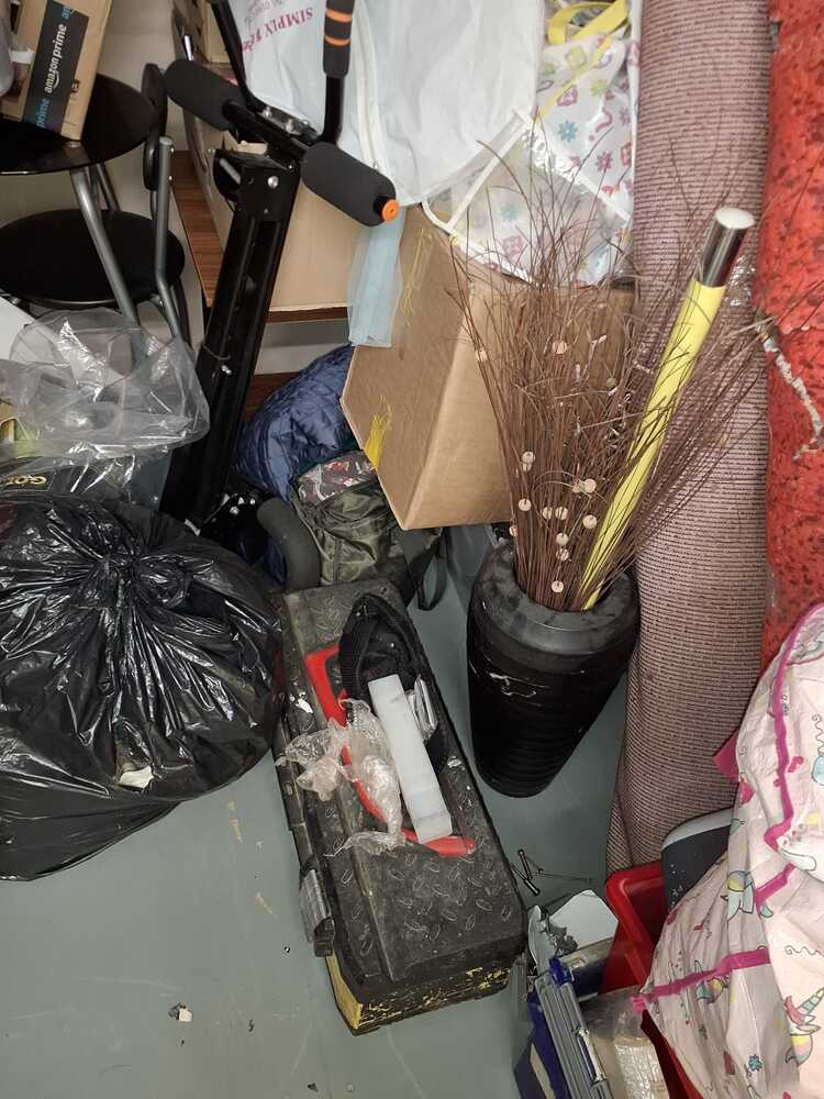 Telford Storage auction IB-8644