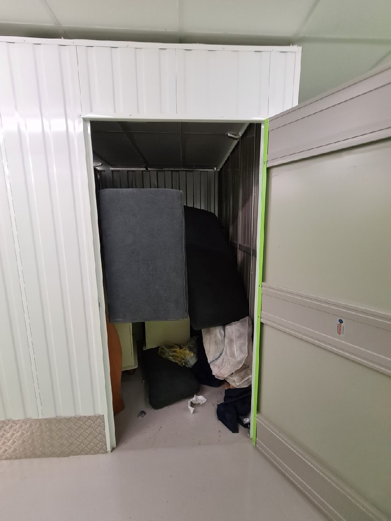 iBidOnStorage.co.uk StorageMart Auction 16159858834364