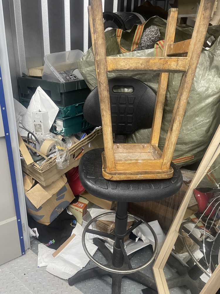 Bow Self storage unit auction IB-5825
