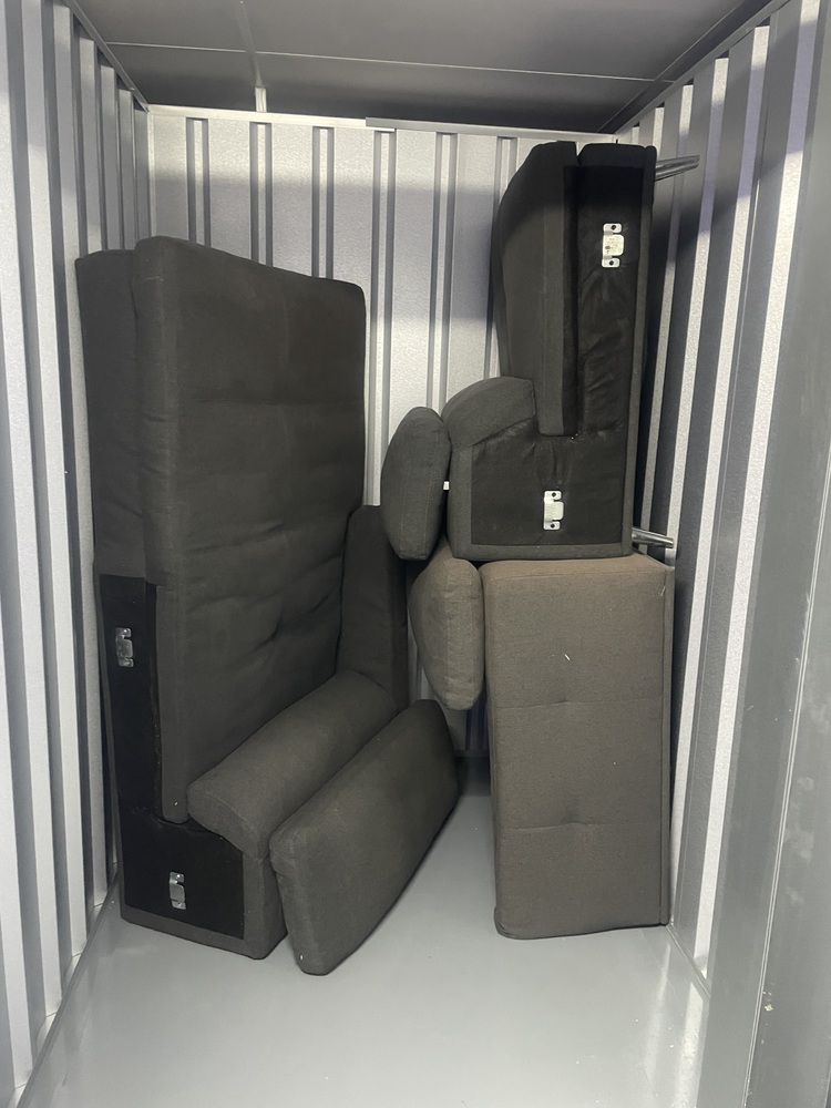 Lea Bridge Storage auction IB-5004