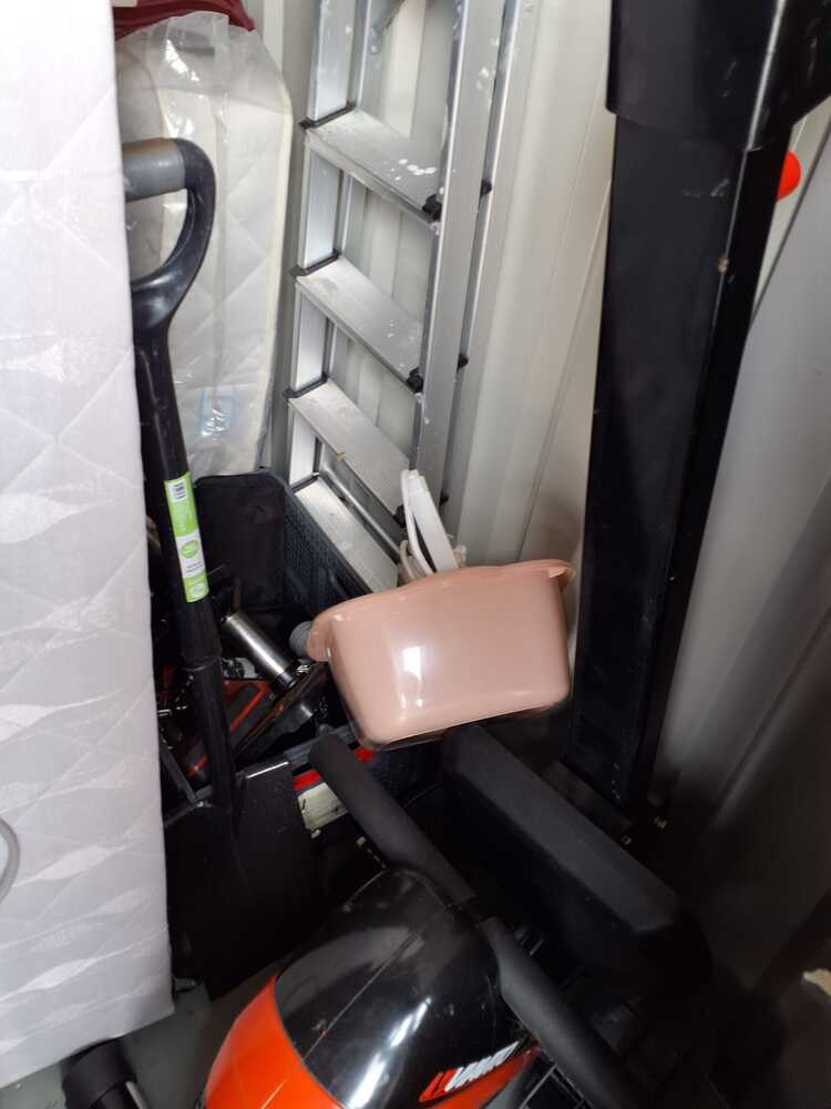 Bridgwater Storage auction IB-9927