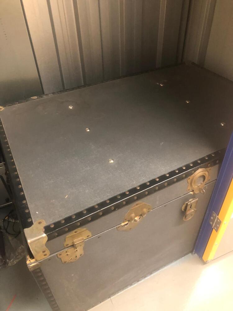 Feltham Self storage auction IB-5703 24