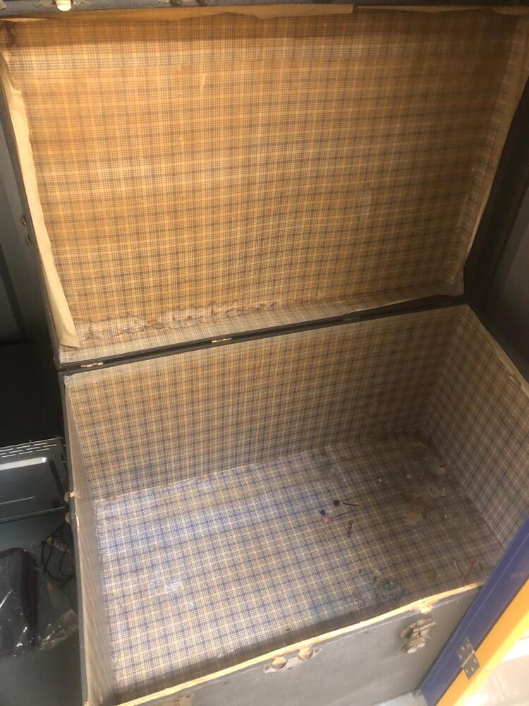 Feltham Self storage unit auction IB-5703 33