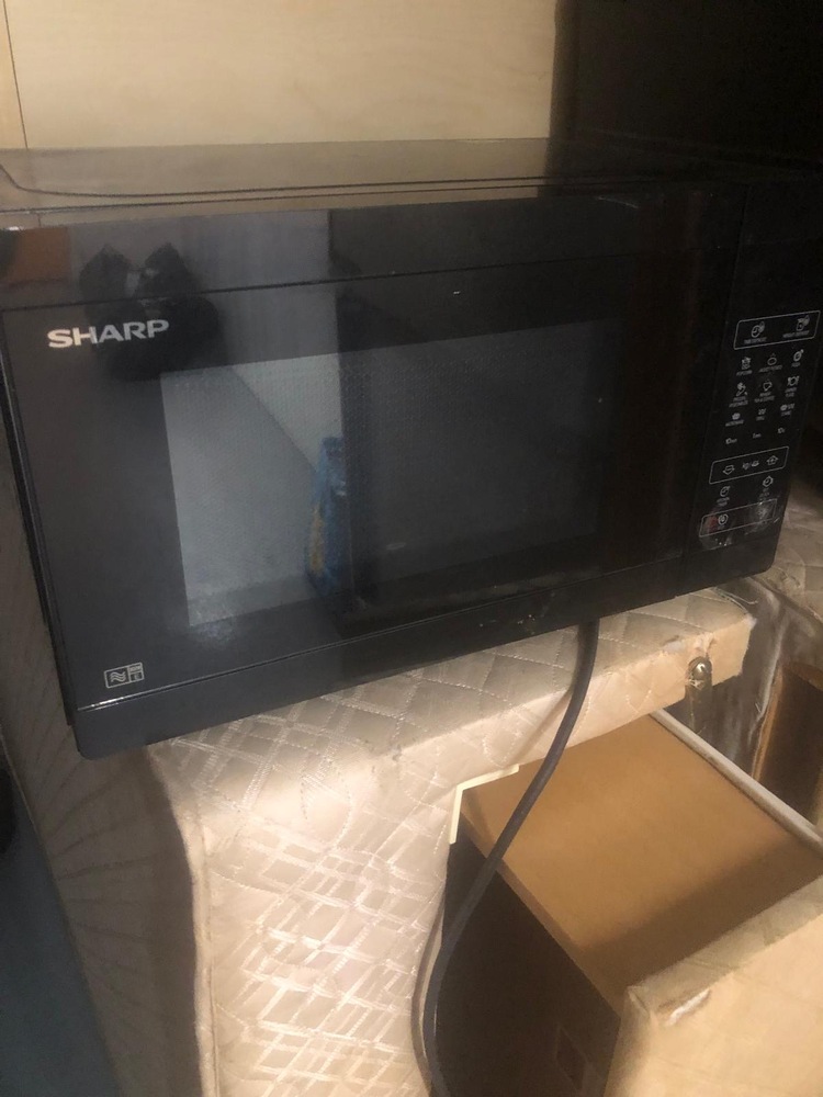 Redhill Storage Unit auction IB-9005