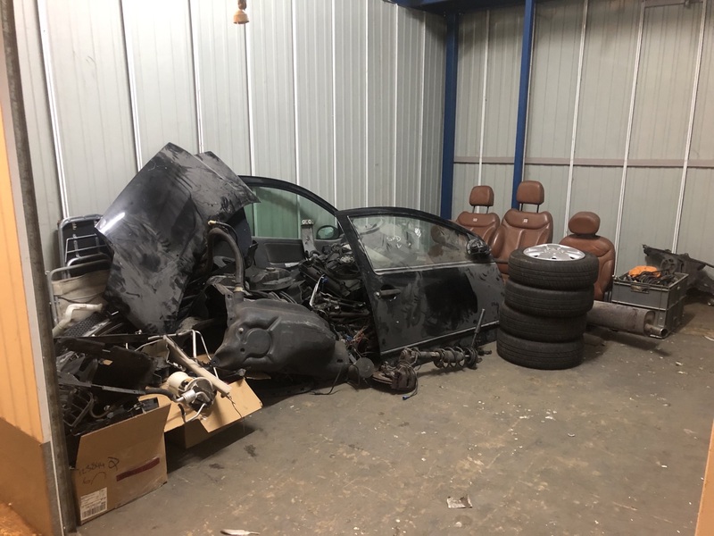 iBidOnStorage.co.uk Access Self Storage Auction 16631754939240